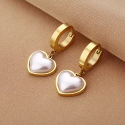 1 pair of circular heart shaped pendants with pearl ear clips