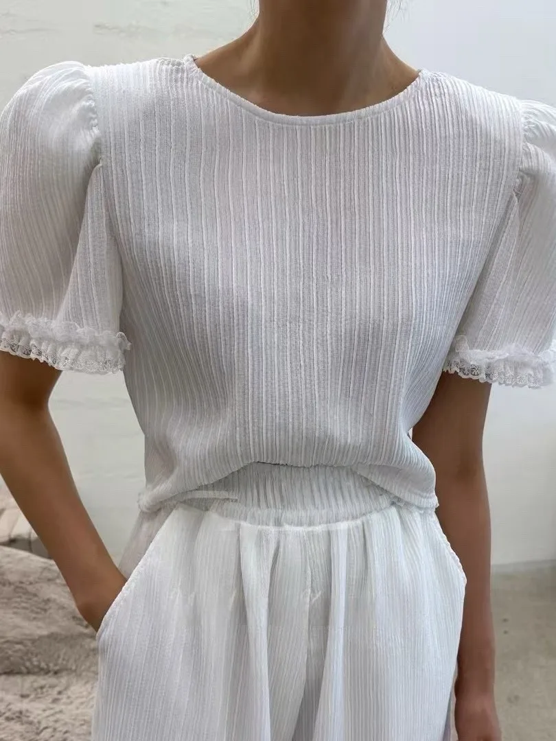 

Chic Summer New Style Lace Trim round Neck Loose Wide Leg Casual Pants Fashionable Set for Women High Waist round Neck Lace Top