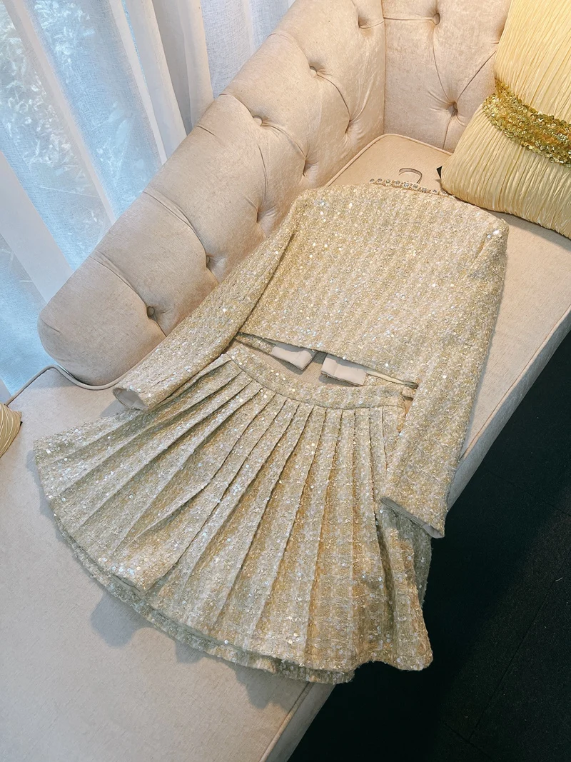 lingzhiwusis French Golden Sequins Top Pleated Skirt Suit Ladies Set 2024 Champagne Twinset New Arrival