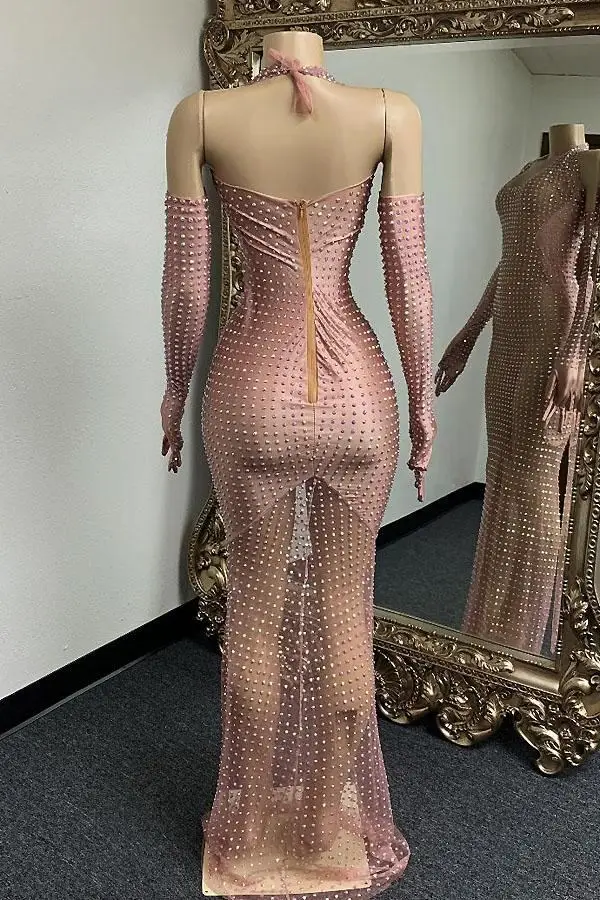 Vestido largo con diamantes,