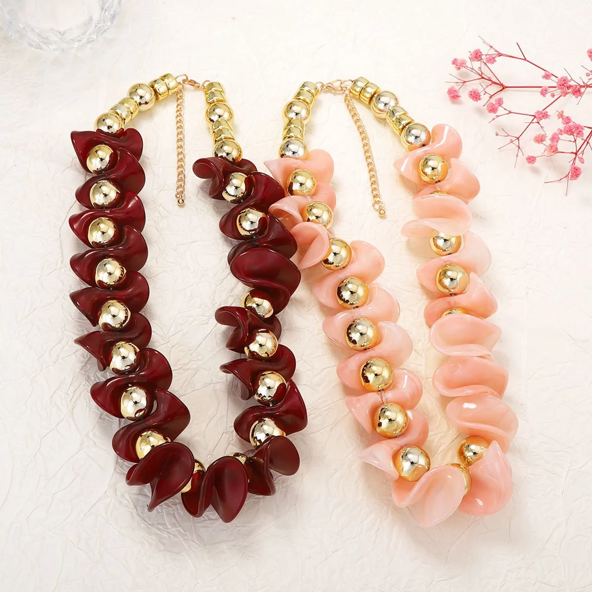 European and American Light Luxury High-end Creative Design Wool Roll Geometric Ccb Beaded Statement Necklace for Women