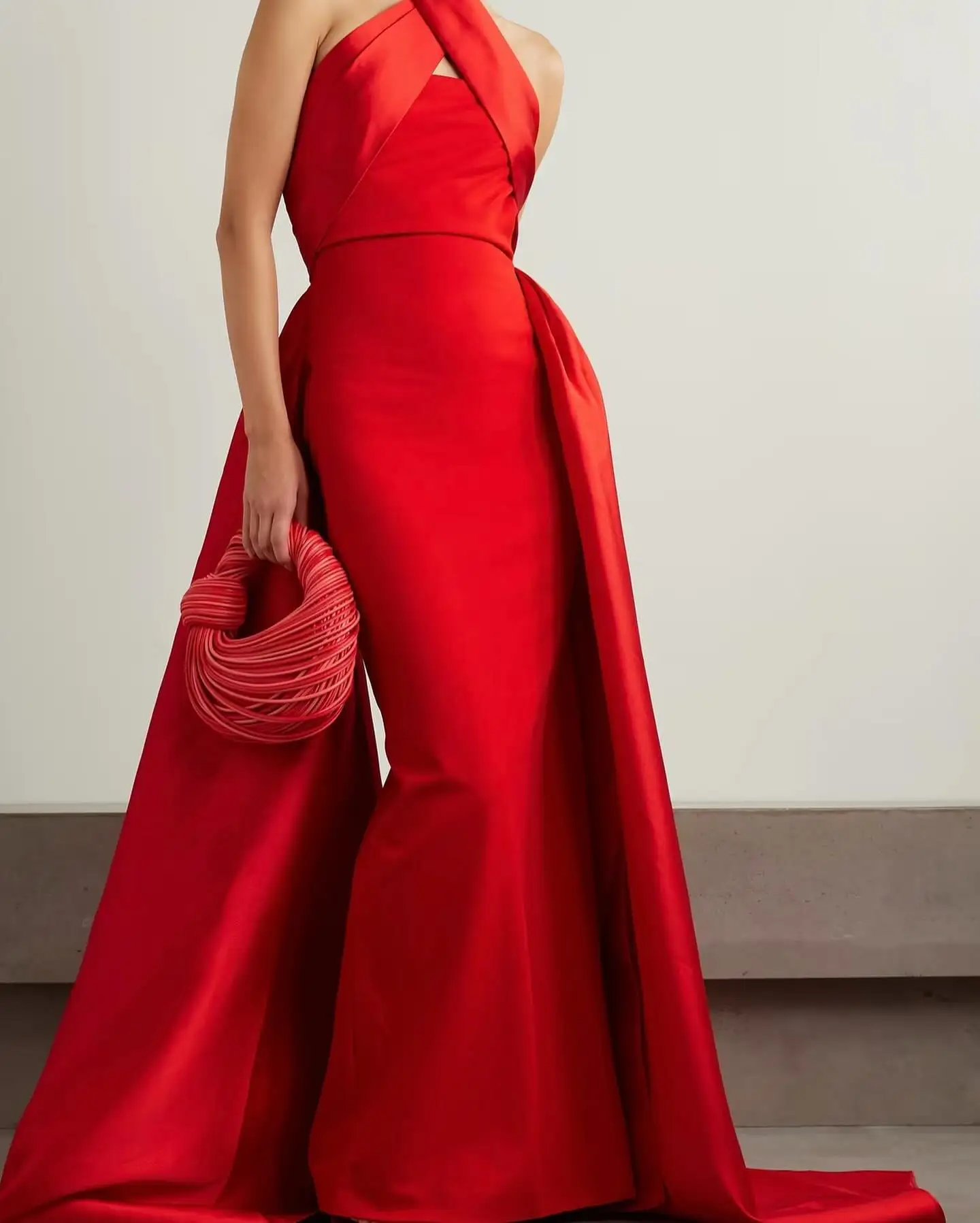 Customized Temperament Red Satin Backless Panel Train Evening Dress Modern Halter Straight Sleeveless Bespoke Occasion Gowns