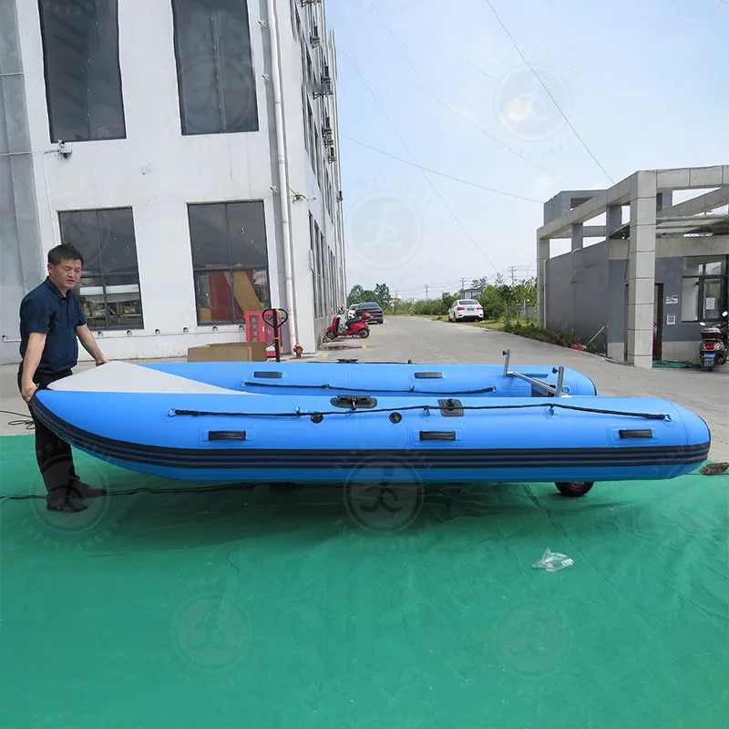 قارب كاتاماران قابل للنفخ عالي السرعة