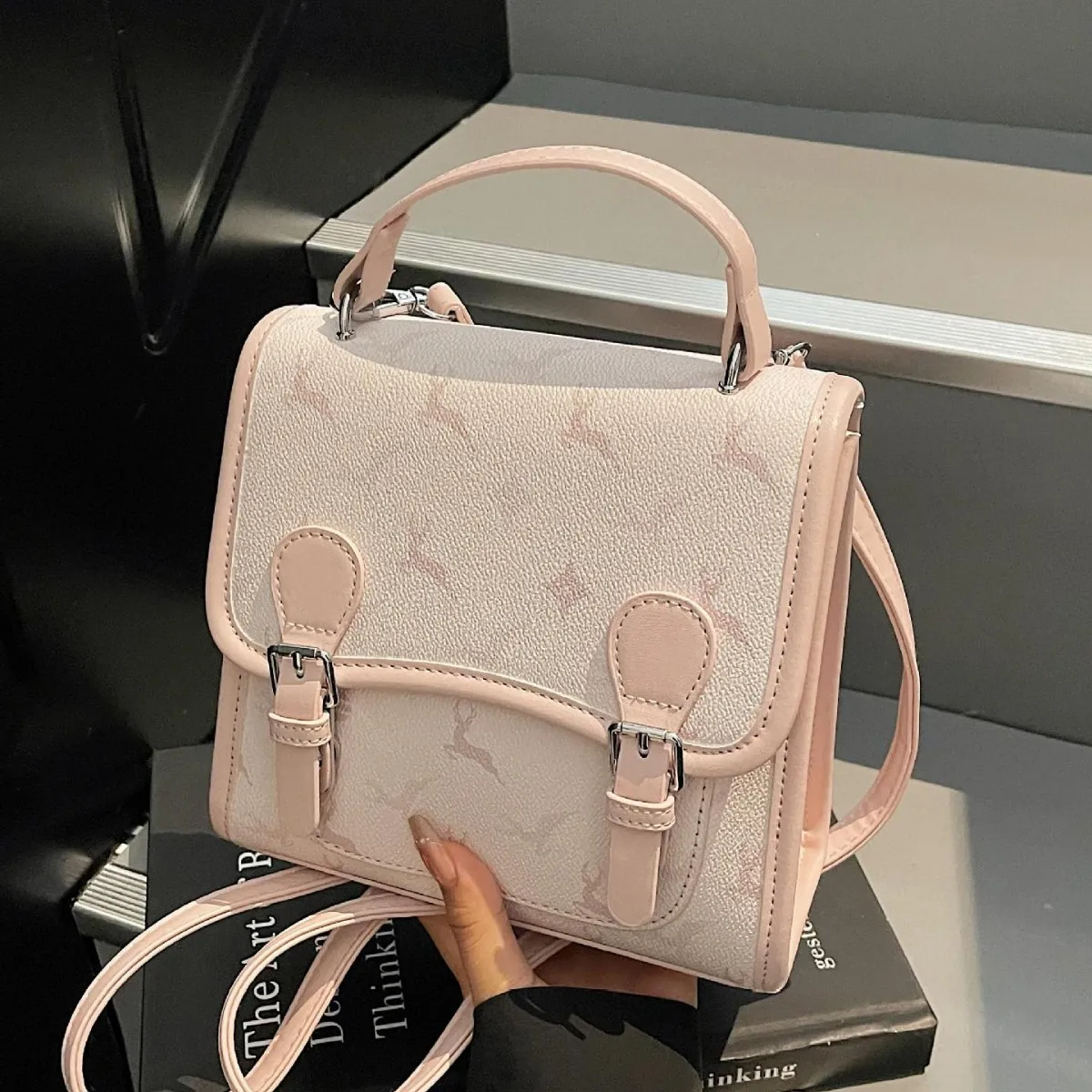 

Рюкзак в студенческом стиле, женский рюкзак 2025 года, новый корейский нишевый тренд, небольшой рюкзак, повседневная сумка-мессенджер в иностранном стиле High Sense