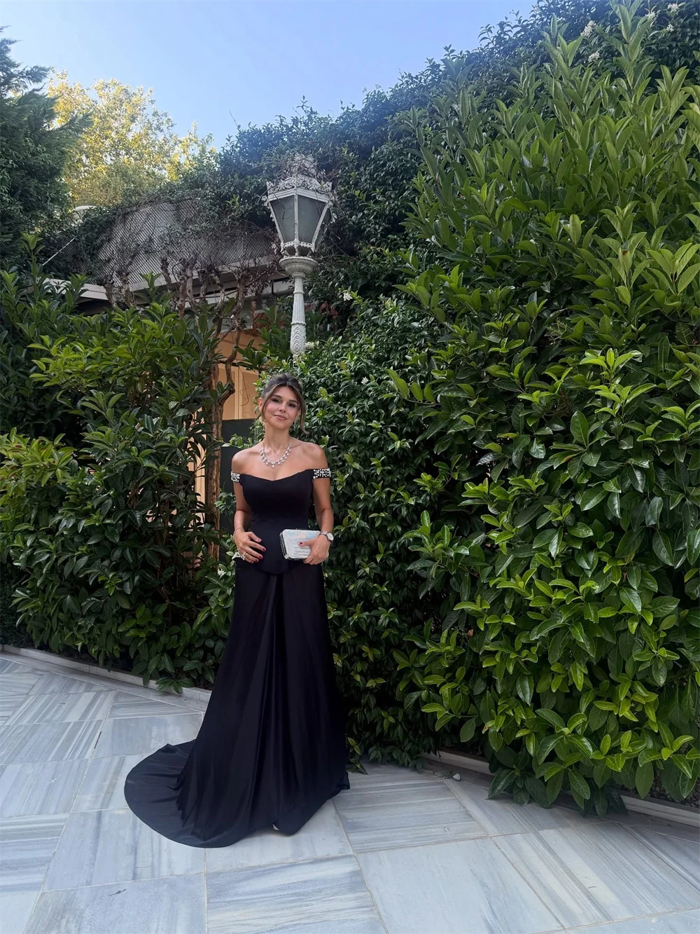 Amanda Customized Black Off Shoulder Rhinestones Prom Dresses Ruffled Sleeveless vestidos de noche Floor-Length Formal Evening