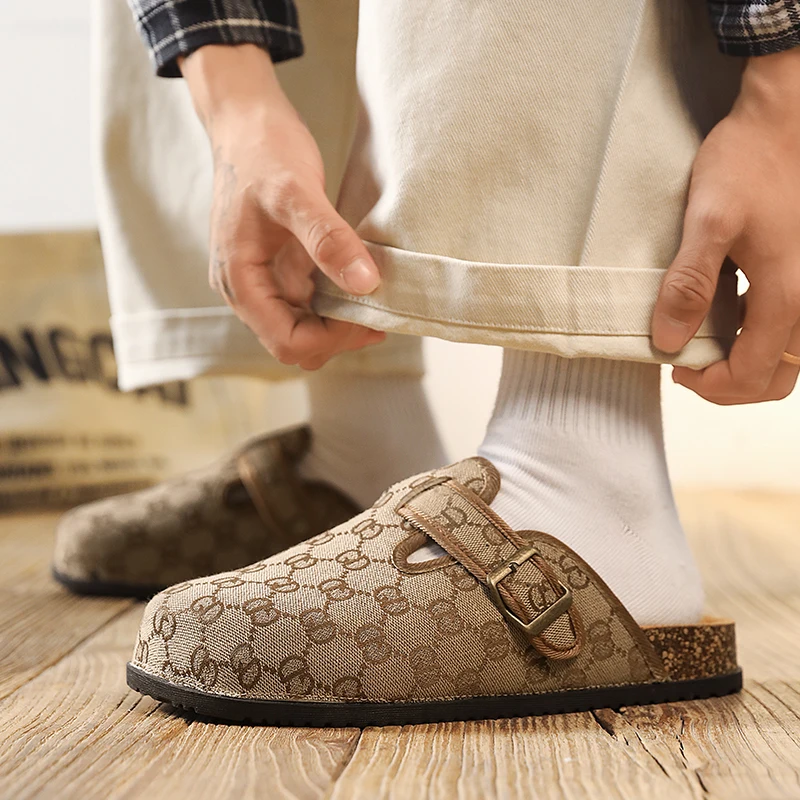 レディースファッションクロッグスリッパ、クラシックなスエードメンズミュール、コルクフットベッド、アーチサポート付きレザーポテトシューズ、ビーチスライド