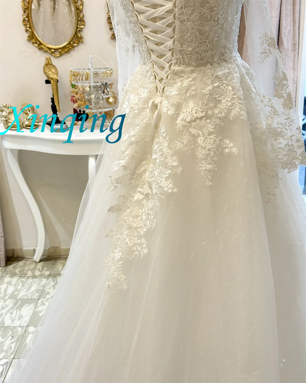 カスタムメイドの絶妙なチュールウェディングドレス、夢のようなVネックロングスリーブ、重工業ウェディングクラシックドレス2025、花嫁衣装