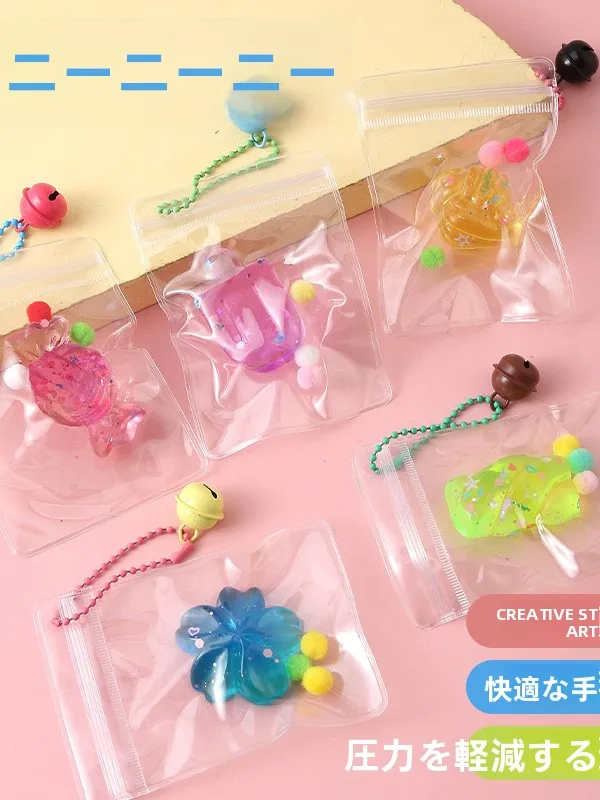 brinquedo-criativo-de-desenho-animado-em-formato-de-fruta-para-alivio-do-estresse-pequeno-pingente-de-sino-enfeite-para-mochila-brinquedo-infantil-seguro-para-casa-nao-toxico-tpr