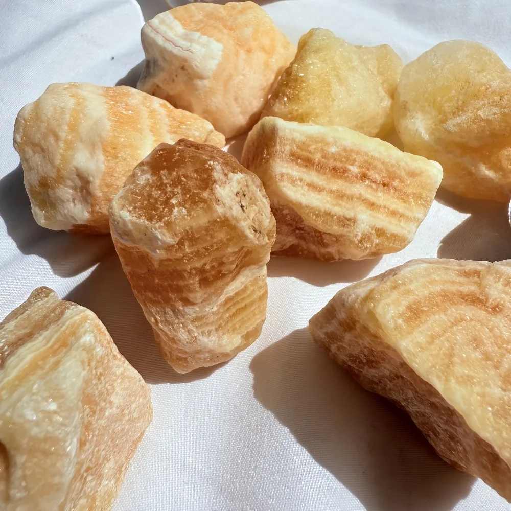 حجر الكالسيت الأصفر الطبيعي كريستال كوارتز خام خط أصفر خشن رخامي بلورات شفاء معدنية عينات الريكي قابلة للجمع #6