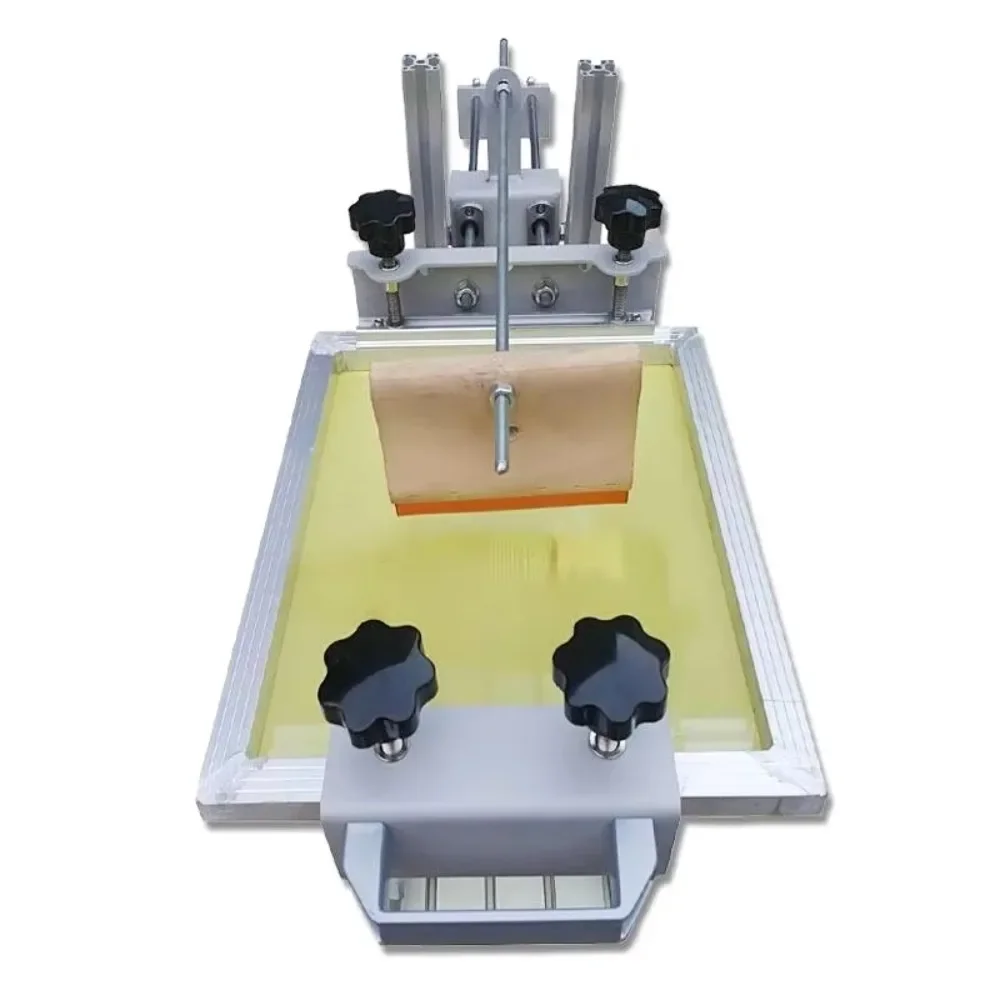 

Desktop monochrome screen printing machine for cylindrical and tapered items. Ideal for precise printing.