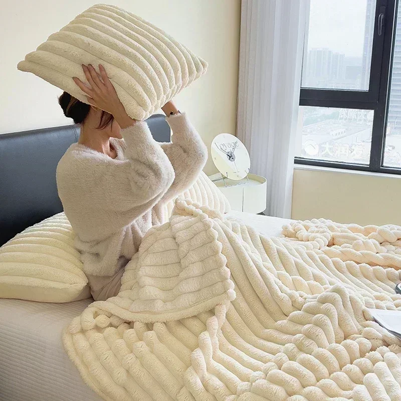 

Ins Simple Flannel Blanket Solid Color Fluffy Blankets Sofa Winter Warm Bed Cover Airplane Blanket Bedroom Decor Christmas 담요