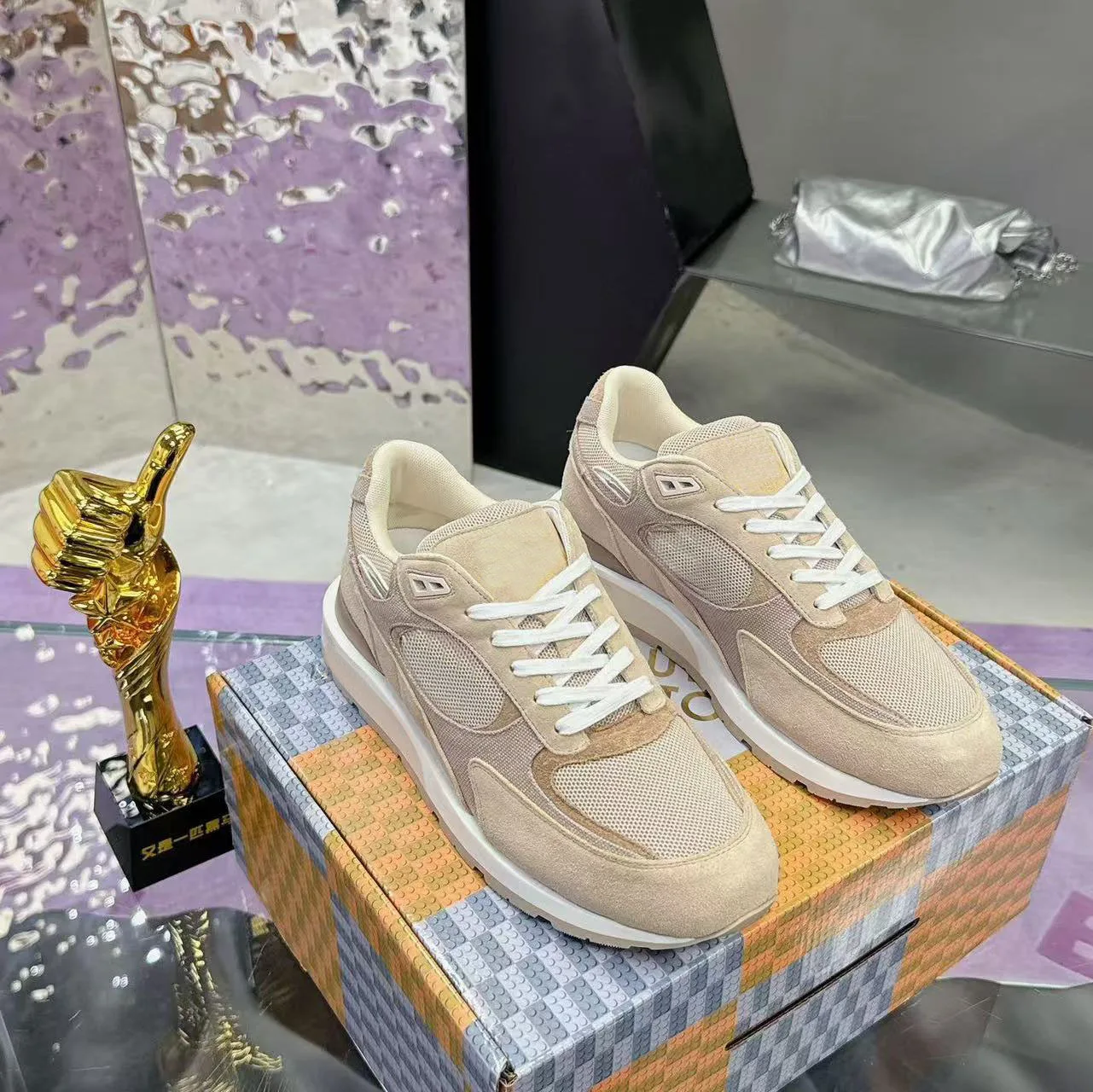 Luxe casual sneakers voor heren, laag model, ademend, lichtgewicht hardloopschoenen, comfortabel, veelzijdige 'dad' sneakers, voor dagelijks gebruik.
