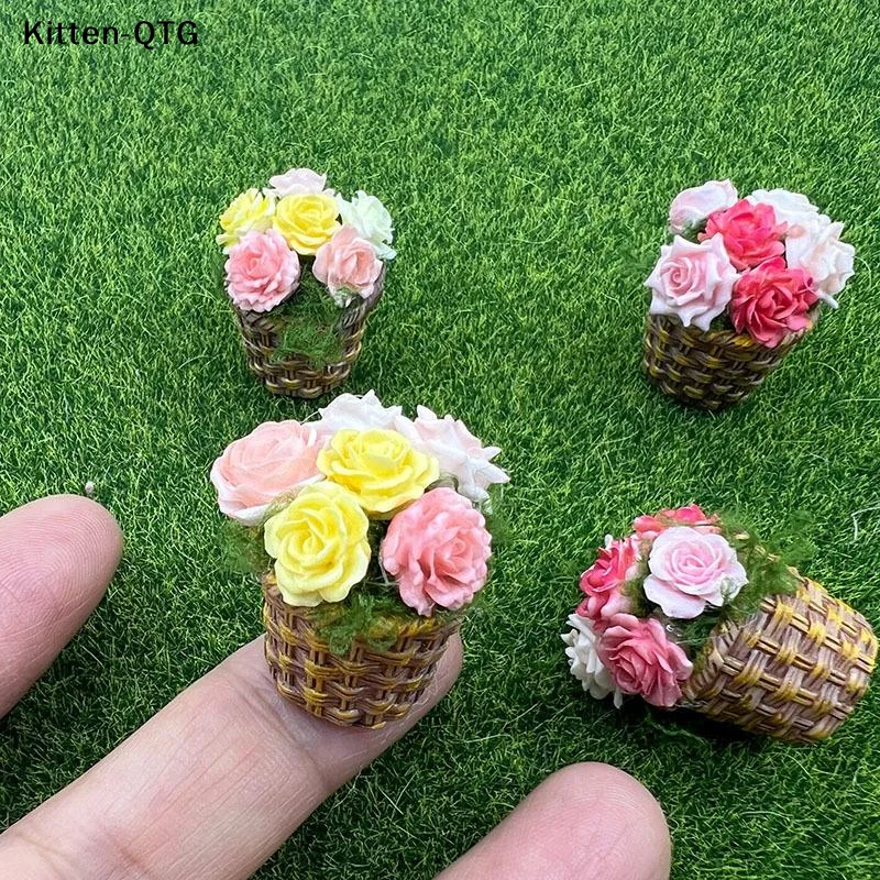 Mini Potted Flowers Mini Flower Pot Basket  Artificial Plant Set for Tabletop Bookshelf Dollhouse Display