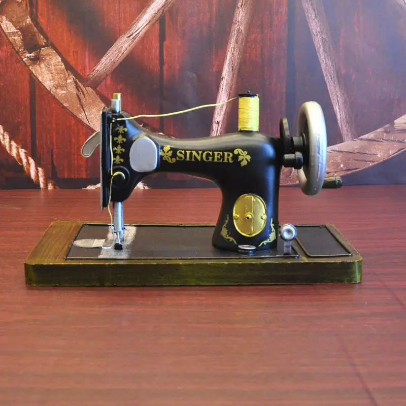 Retro iron desktop ornament inspired by vintage sewing machines from the 1950s–1970s — handcrafted nostalgic decor piece for off