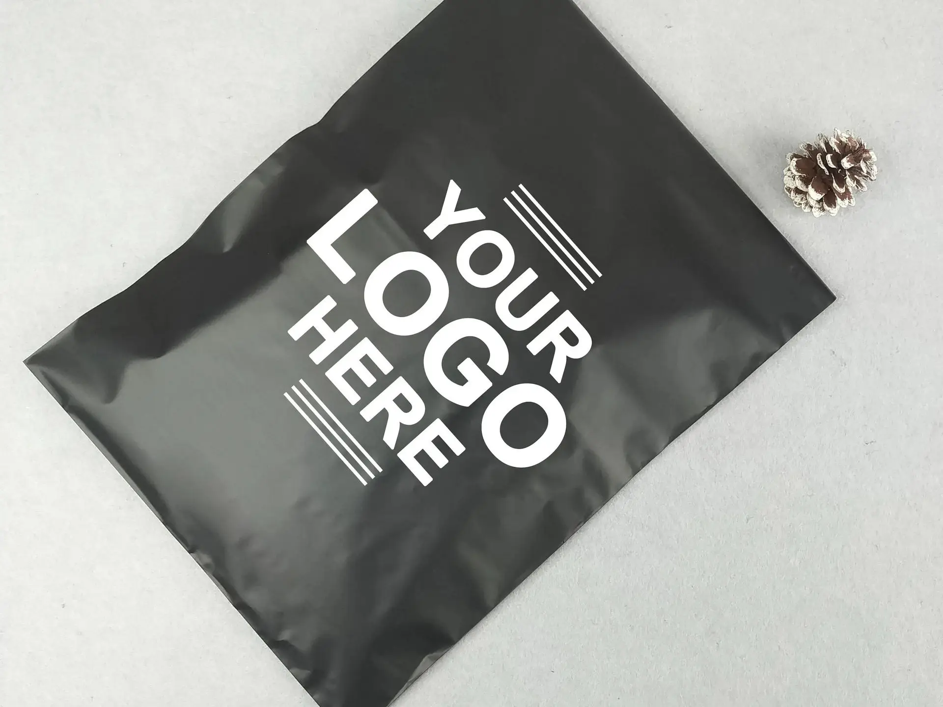 Schwarze Express-Geschenkverpackungstasche, wasserdichte Plastiktasche, Transportprodukt, selbstversiegelte Tasche, individueller Logodruck – Detail 11