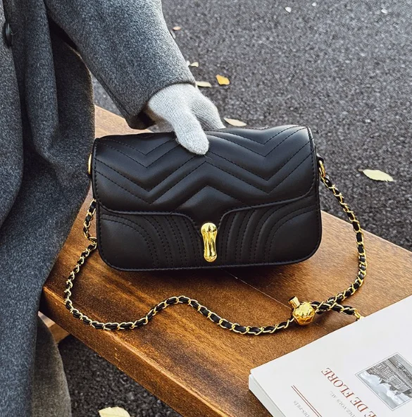 

New Fashion Chain Bag Light Luxury Versatile Diagonal Span Bag High-end Commuter Women's Bag