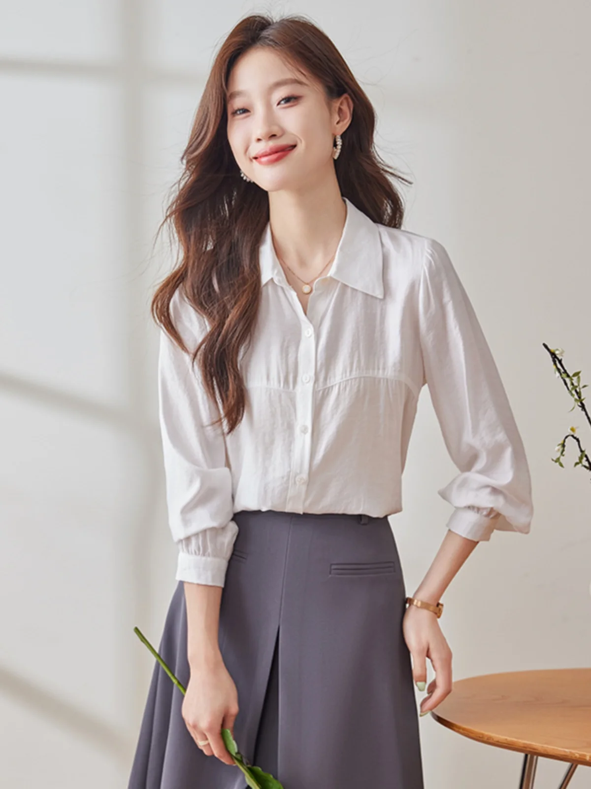 Elegant Ladylike Single-Button Professional Shirt Women's Fashion Autumn 2024 Simple Versatile Stylish Blouse OL Style