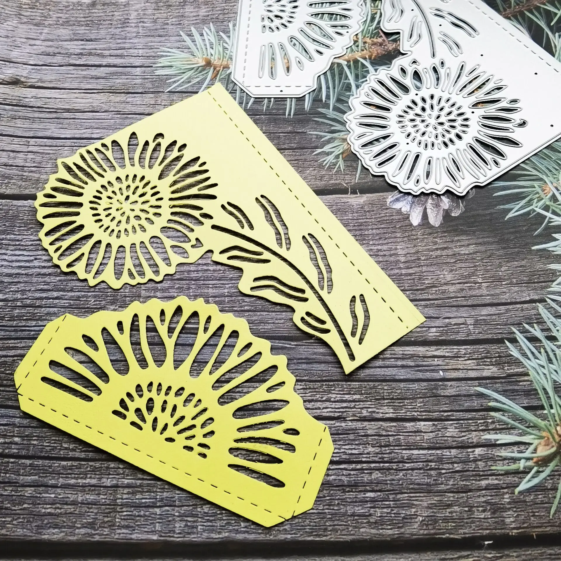 Metal Cutting Dies Chrysanthemum Sunflower Stencils for DIY Scrapbooking/Photo Album Decorative Embossing Paper Card Decoration