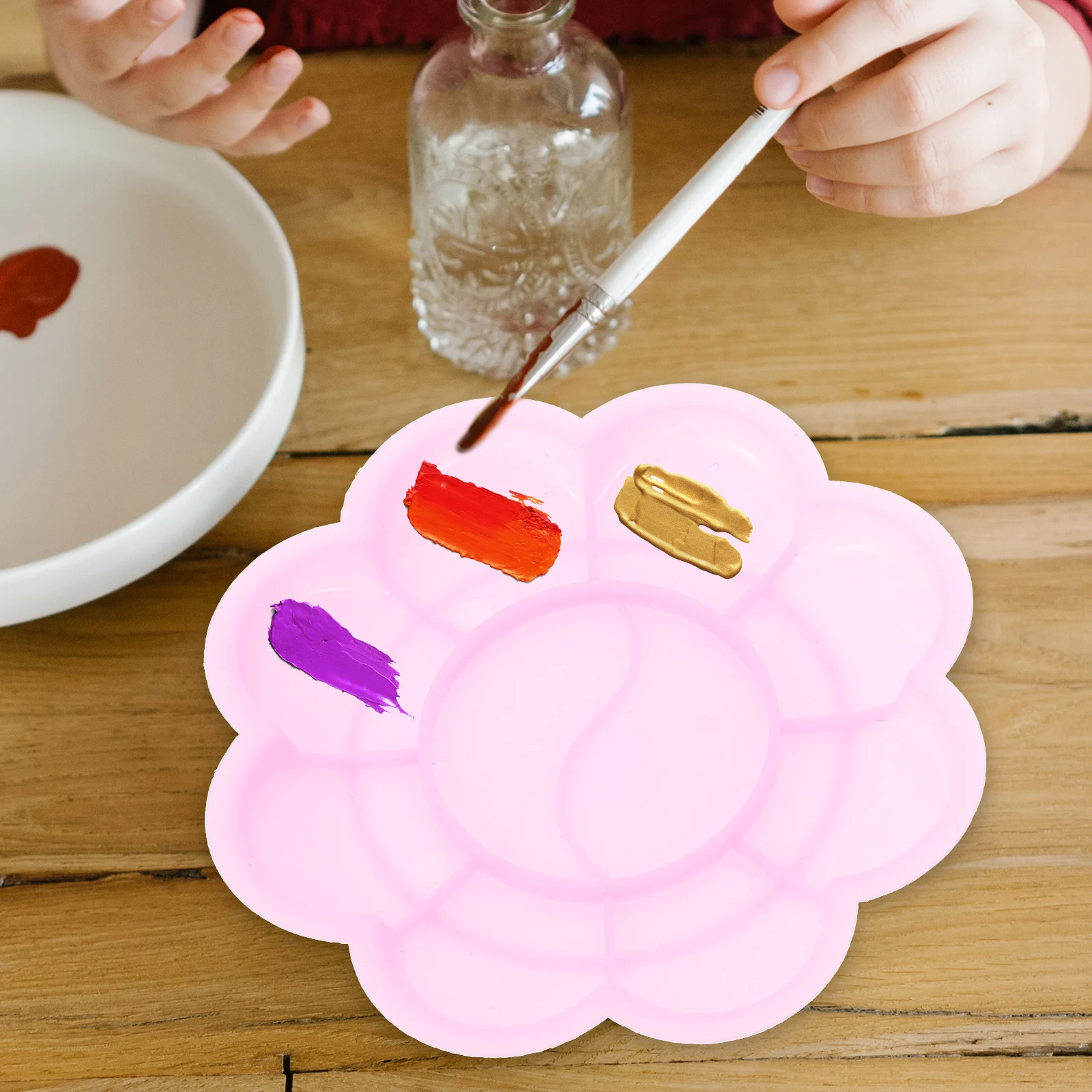 

100Pcs Plastic Flower Shaped Mixing Tray Durable Lightweight Paint Palette for Art Pigment Watercolor Supplies