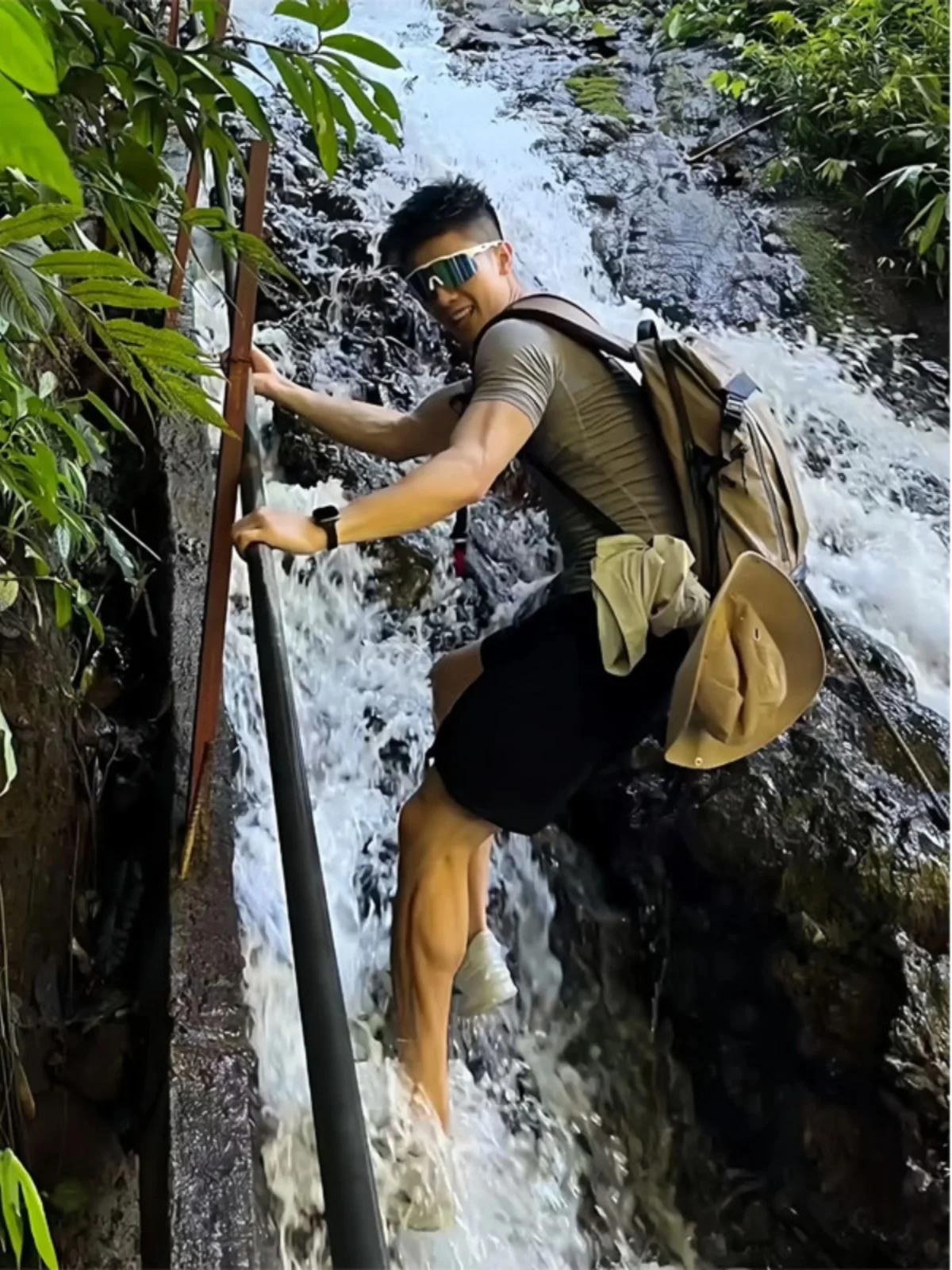 

Qui Dry Ice Silk orts Men's Summer Climbing Outdoor Water Resistant Four-Legged Str Exploring Sports Casual Pants