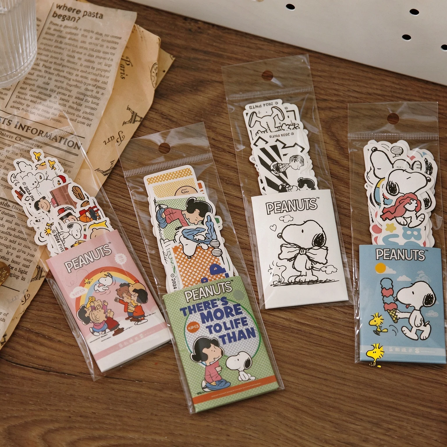 Kawaii Snoopy Diecut Paper Bookmarks Cartoon Character Page Markers Beautiful Reading Mark Cards Book Decoration