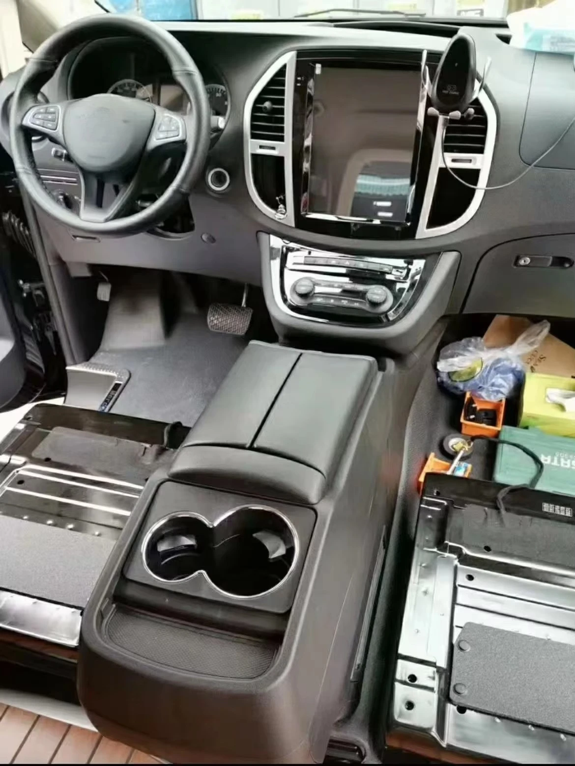 High Performance Auto Accessories Car Armrest for v Class Center Console Armrest Storage Box for W447 Vito