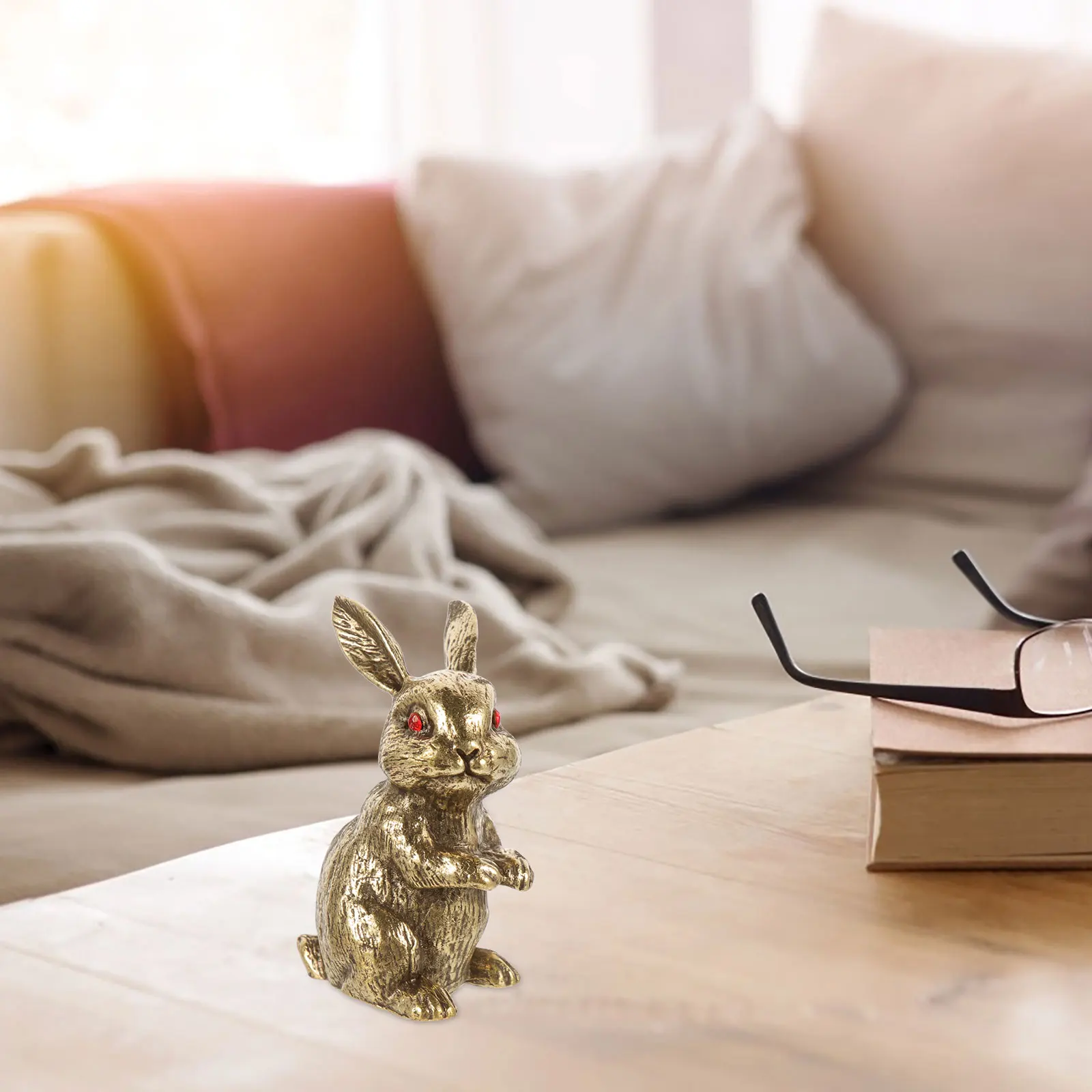 

Brass Bunny Figurine Elegant Retro Appearance Lightweight Smooth Surface Vintage Statue Tabletop Decor Craft Small Desktop Child