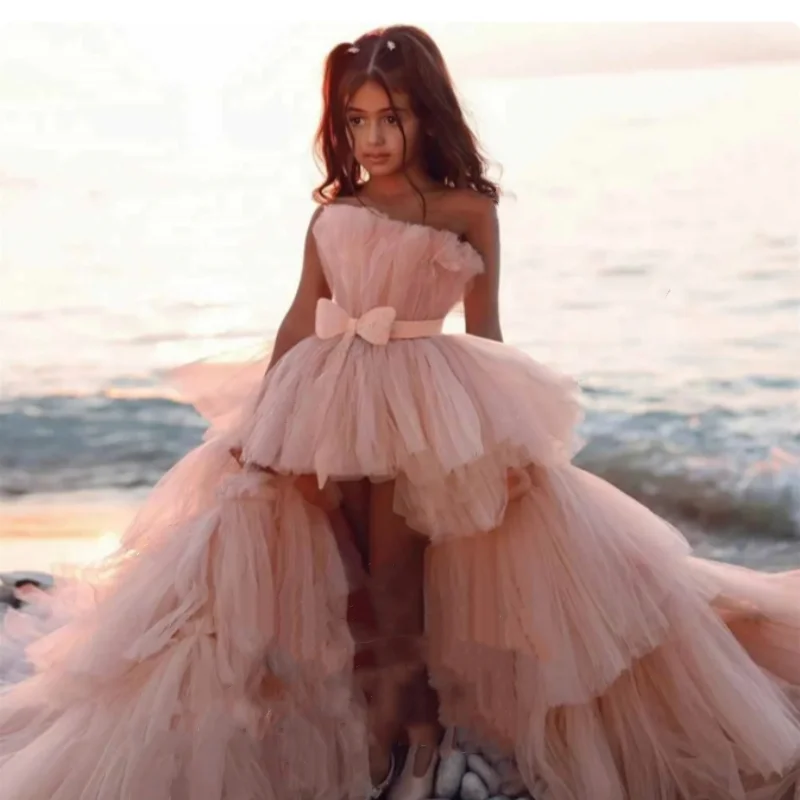 

Kids Strapless Wedding Party Pageant Dresses Tiered Tulle Princess Birthday Photoshoot Gowns High Low Flower Girl Dresses