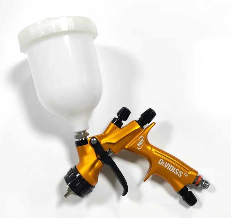 

DEVIDISS NGT HVLP Gold Spray Gun Professional 20.29 Oz Paint Capacity 1.3 Mm Nozzle Conductive Metal for Automotive Painting