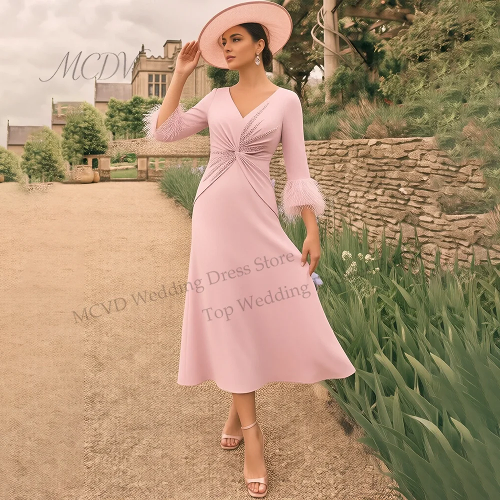 

Pink Mother Of The Bride Dresses Feathers 3/4 Sleeve Beaded V-Neck A Line Woman Wedding Guest Gown Party Dresses Customized
