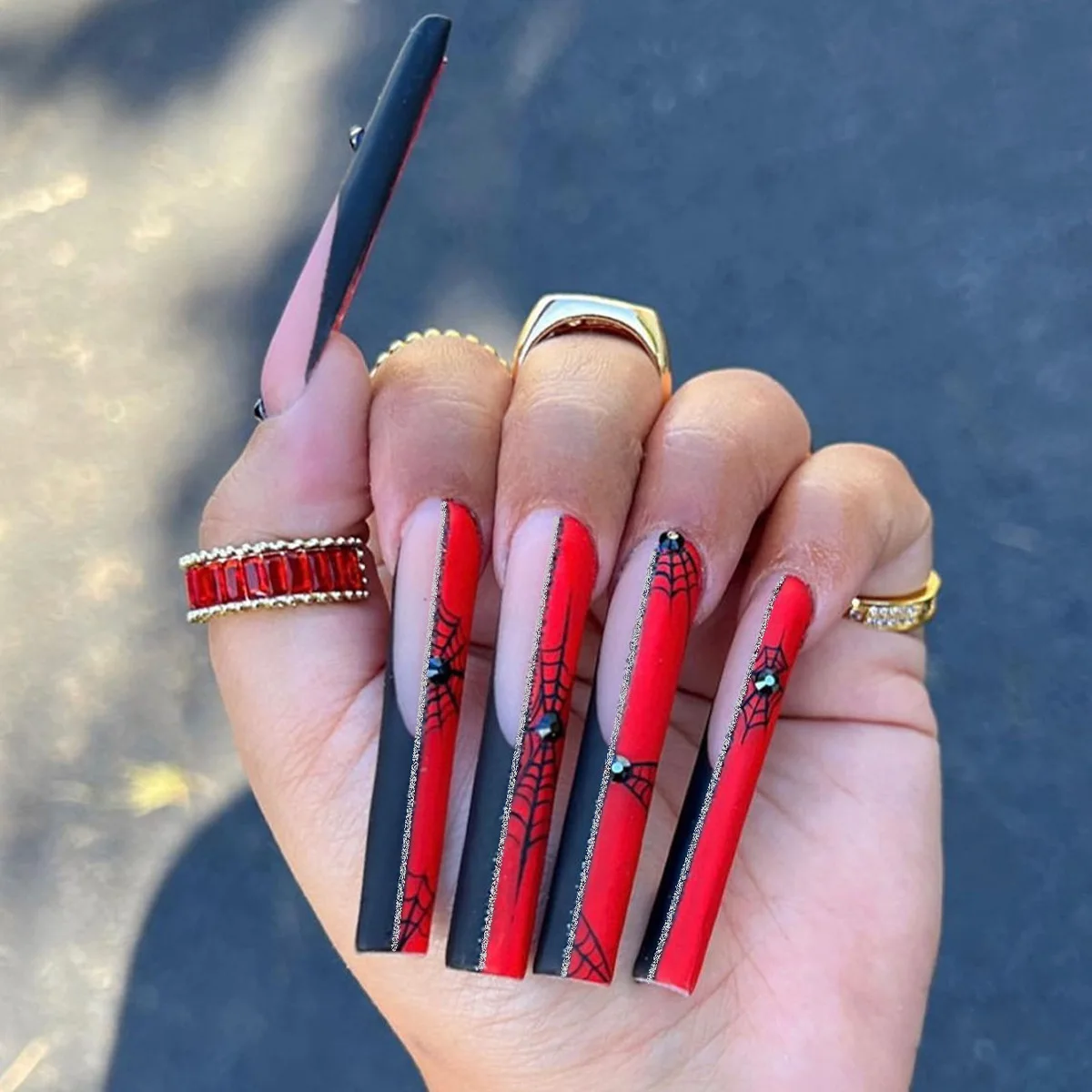 24szt Extra Long Ballet Fake Nails Red Black Color Spider Decor False Nails Full Cover Wearable Halloween DIY Press On Nails