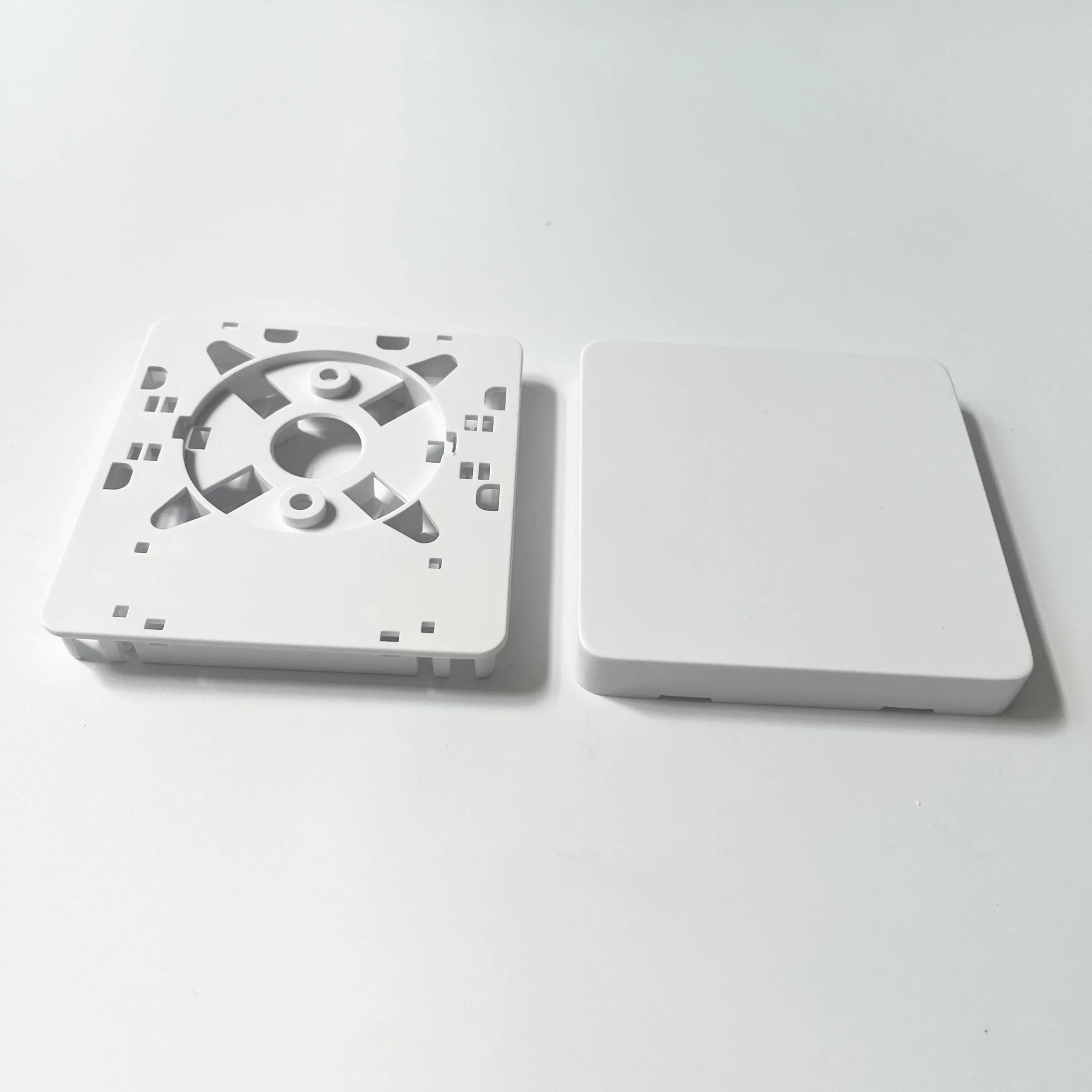 กล่องต่อสายไฟเบอร์ออปติก20ชิ้นวัสดุ ABS 90*95*15มม.