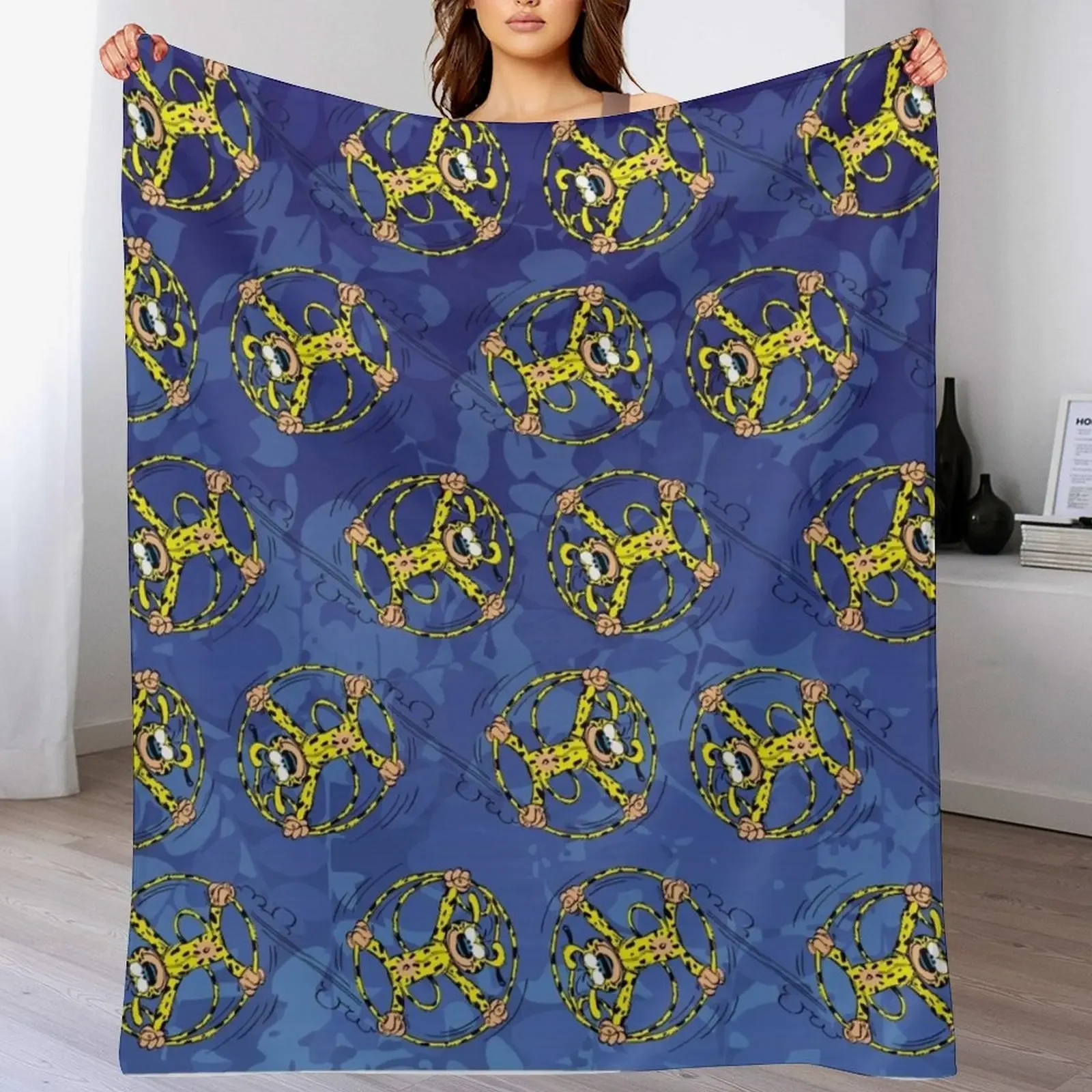 

Marsupilami rolling in tail / Dark blue / Pattern Throw Blanket Moving anime Stuffeds Luxury Blankets