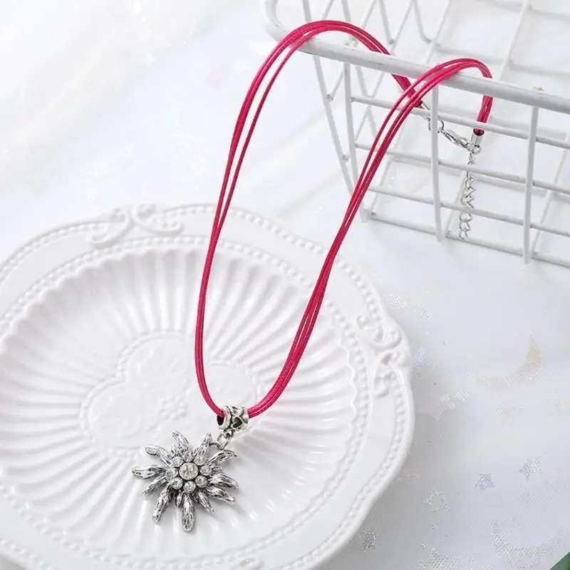 W8KF Adjustable Flower Necklace Stylish Edelweiss Pendant Necklace Chain Necklace