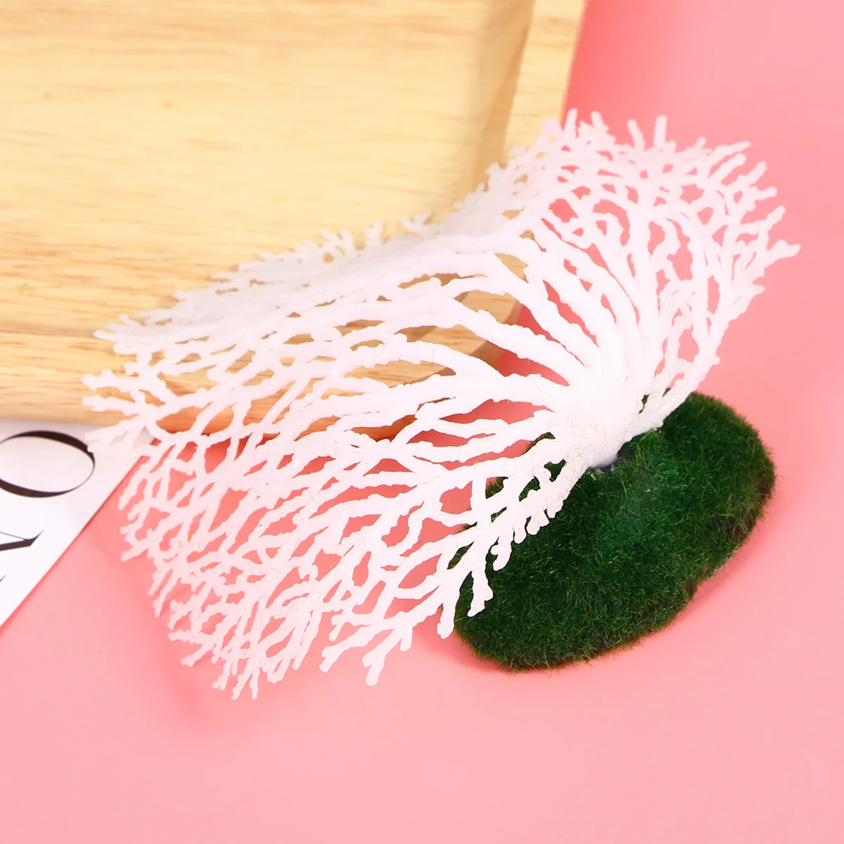 

Artificial Ornament Decoration For Fish Tank Aquarium White Nontoxic Realistic Salt Fresh Water Compatible Fake Fish Tank Coral