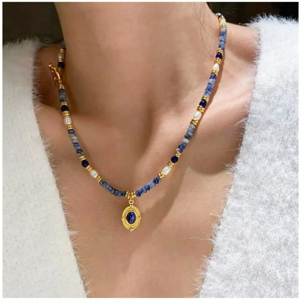 Bohemian Atmosphere Jewelry, Blue Natural Stone Beaded Necklace, Retro Accessories, Medal Pendant, Simple Stacked Jewelry