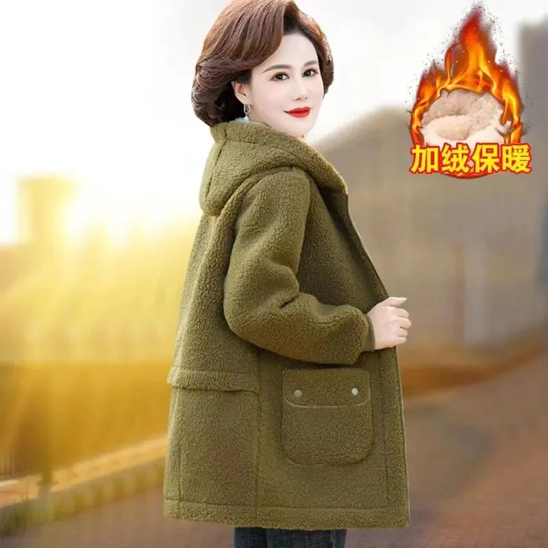 New Lamb Wool Jacket Women Autumn Winter Middle-Aged Elderly Cotton-Padded Coat Parkas Mother Large Size Hooded Overcoat Female