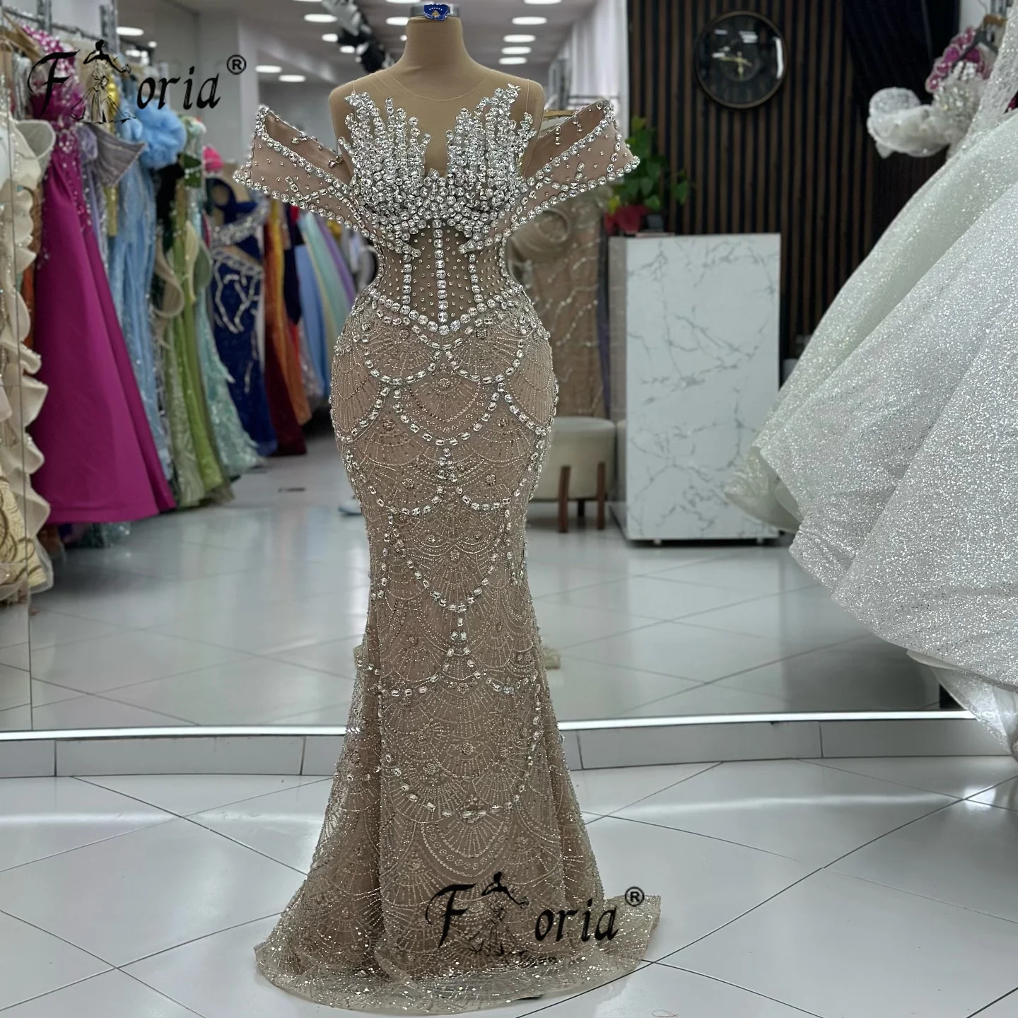 Luxury Champagne Mermaid Formal Party Dress with Silver Crystal Appliques Arabic Woman Lace 3D Customized Wedding Evening Gowns