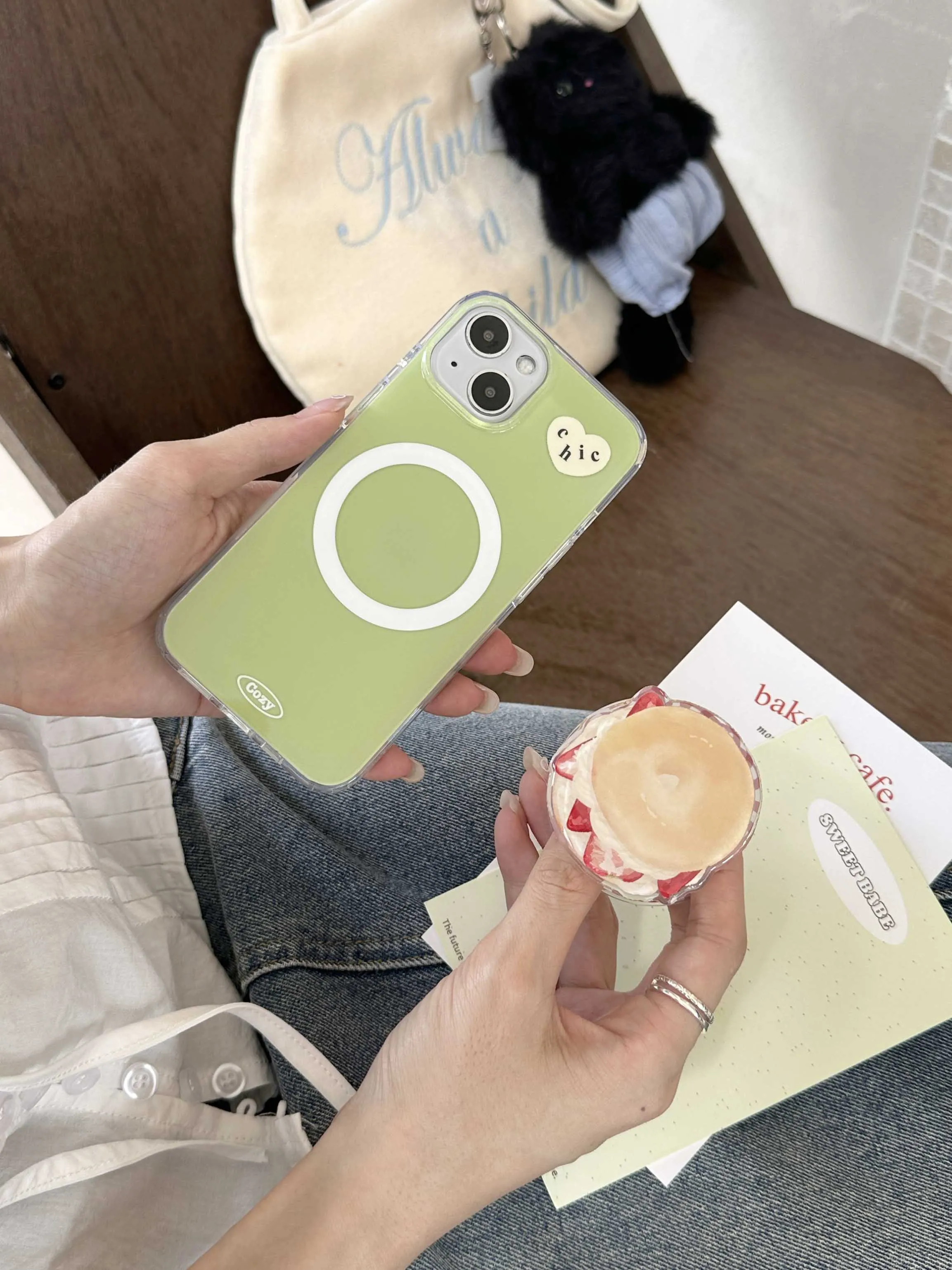 Summer Green Ins Phone Case For Iphone 13 15 14Pro 15Pro 14 Pro Max 12 Magnetic Strawberry Cream Bagel Stand Holder Fundas Shell