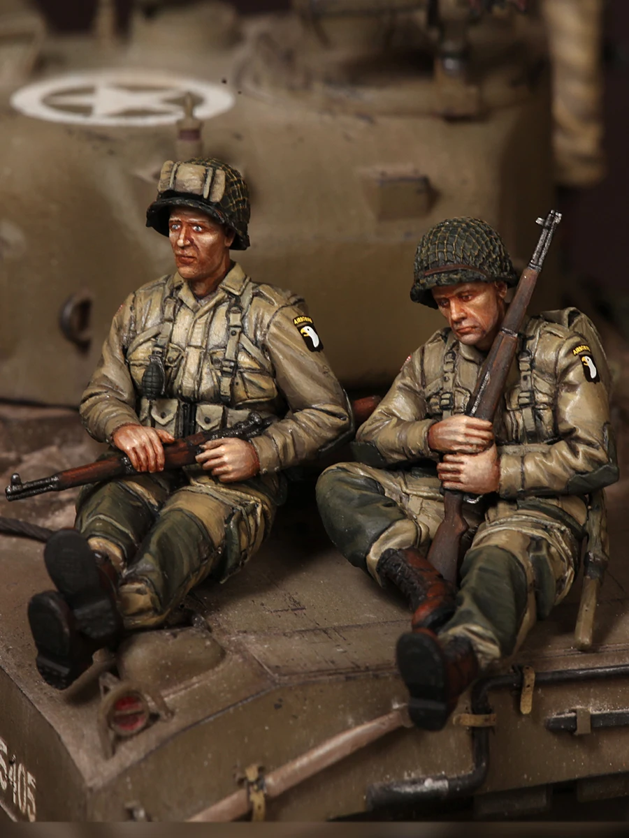 

Наборы фигурок из смолы 1/35, GK, две люди, без танка, военная тема, в разобранном виде и неокрашенная
