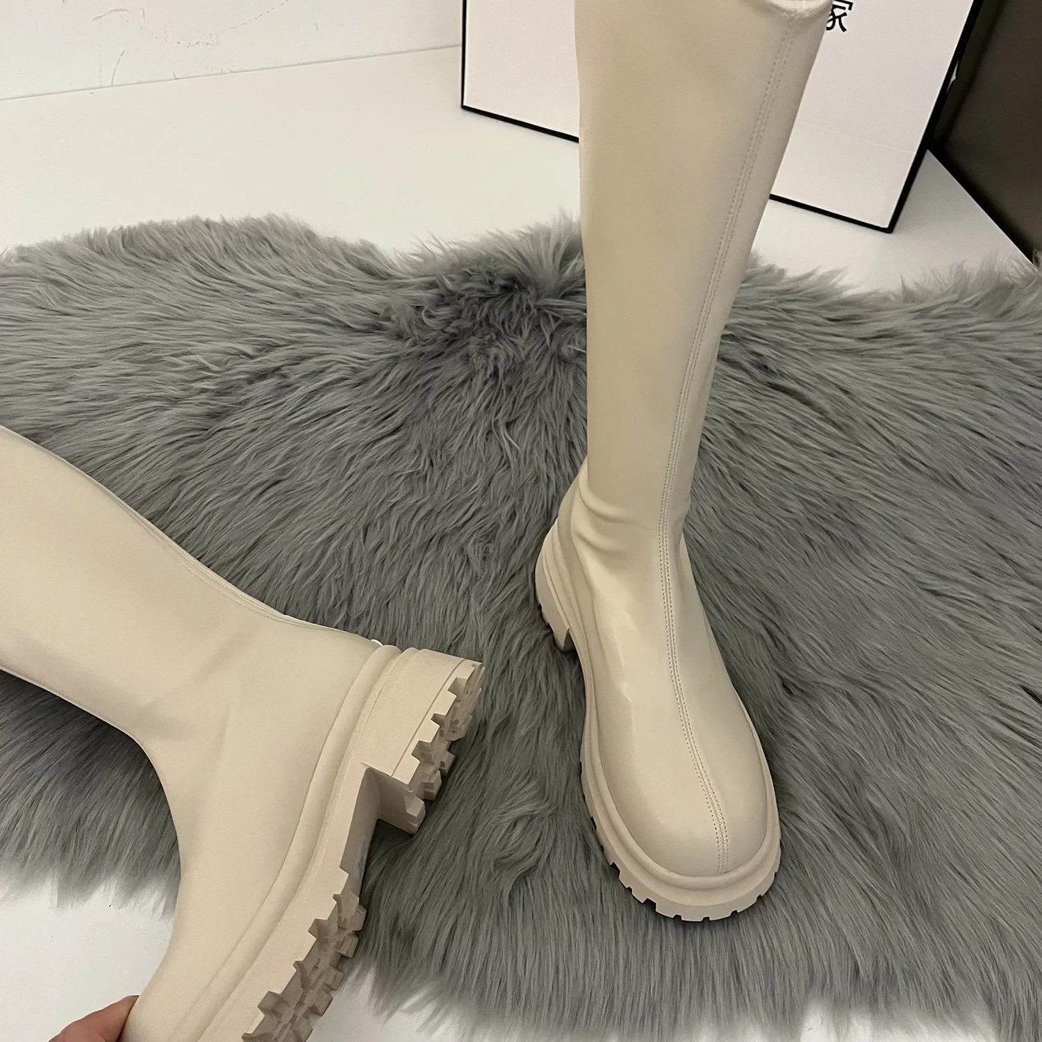 Retro Einfarbige Stiefel Damen Kniehohe Stiefel Mode Reißverschluss Hinten Ritterstiefel Quadratische Absätze Herbst Winter Damenschuhe – Detail 13