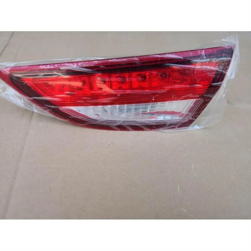 

Applicable FAW Junpai 2017 D60 rear taillights, turn lamp after the turning light, the headlights after the headlights