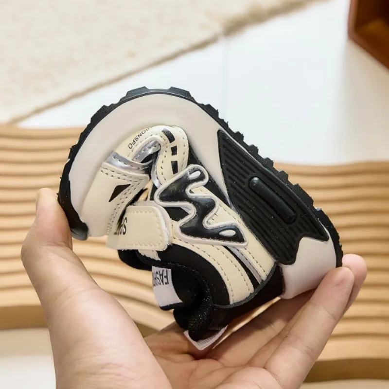 2026 Autumn Men's Leather Anti Slip Children's Sports Shoes Girls' Casual Running Shoes Women's Soft Soled Forrest Gump Shoes