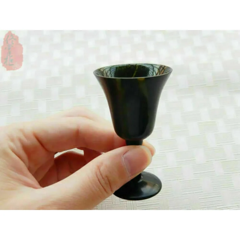 

1x China Handmade Jade Carving Movable Magnetic Jade Cup Micro Black Green Emerald Cup