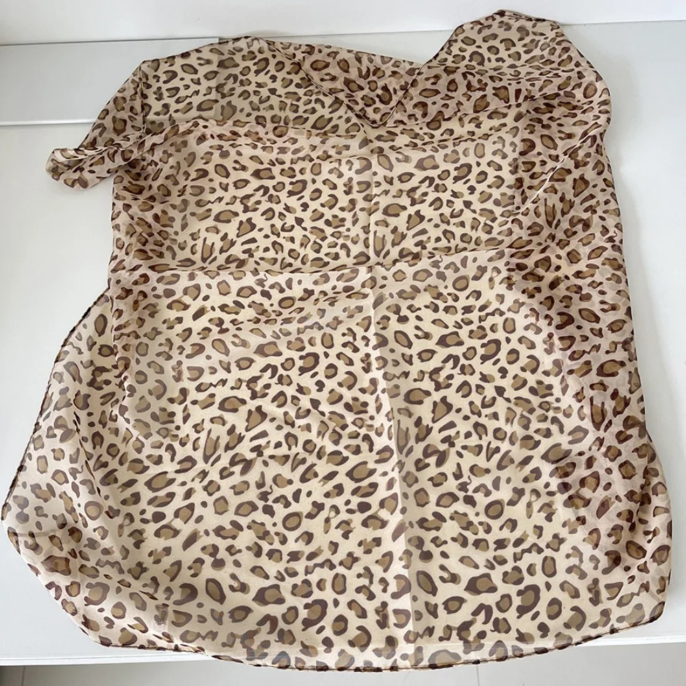 

Головной убор Y2K, шарф для волос с леопардовым принтом, тюрбан в стиле хип-хоп, повязка для волос со звездой, бандана, маленький квадратный шарф в стиле ретро, уличная одежда