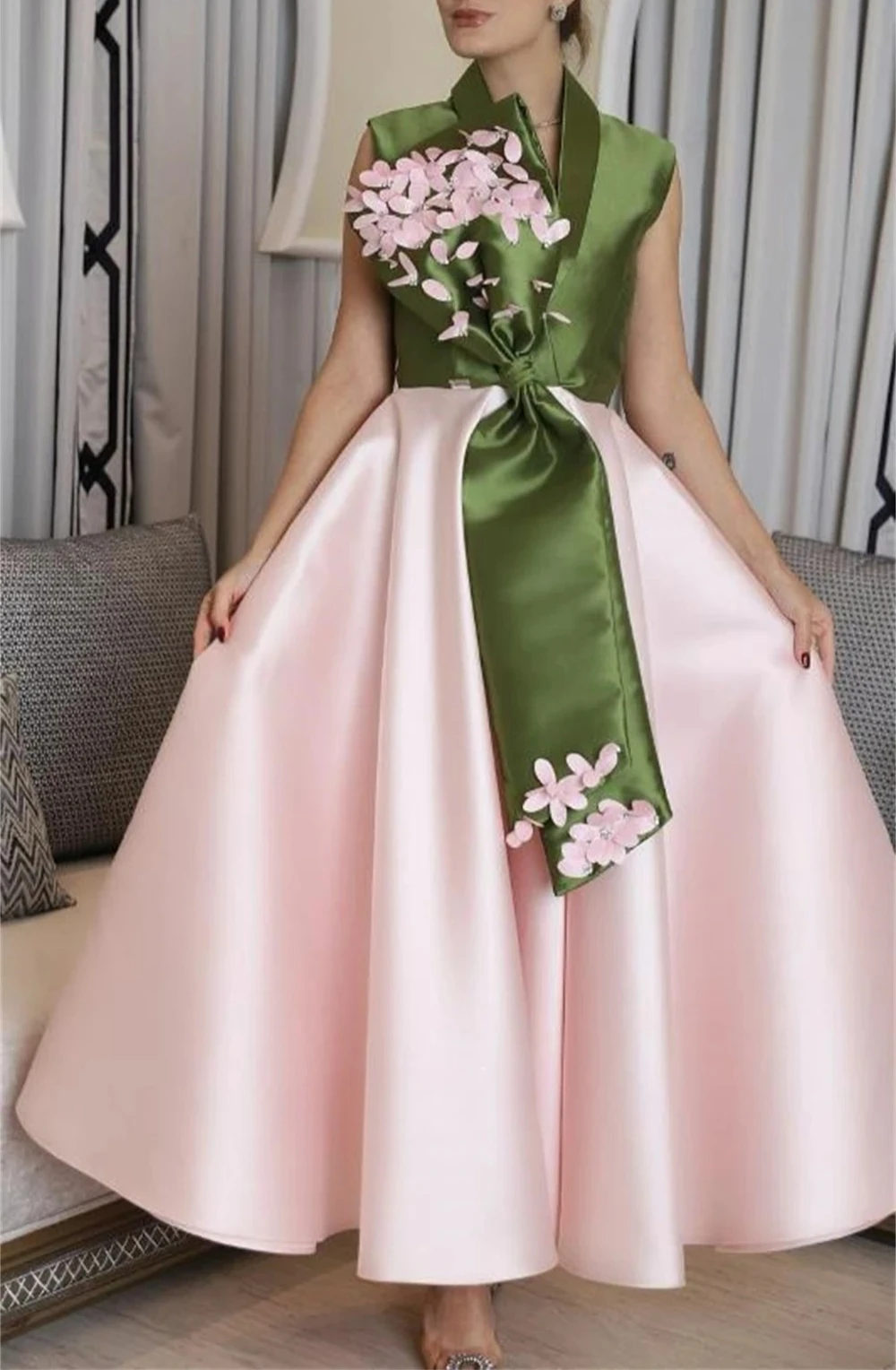 Jiayigong personalizzato squisito stile moderno con scollo a V abito da ballo fiori appliques abiti per occasioni su misura abbinamenti in stile cinese