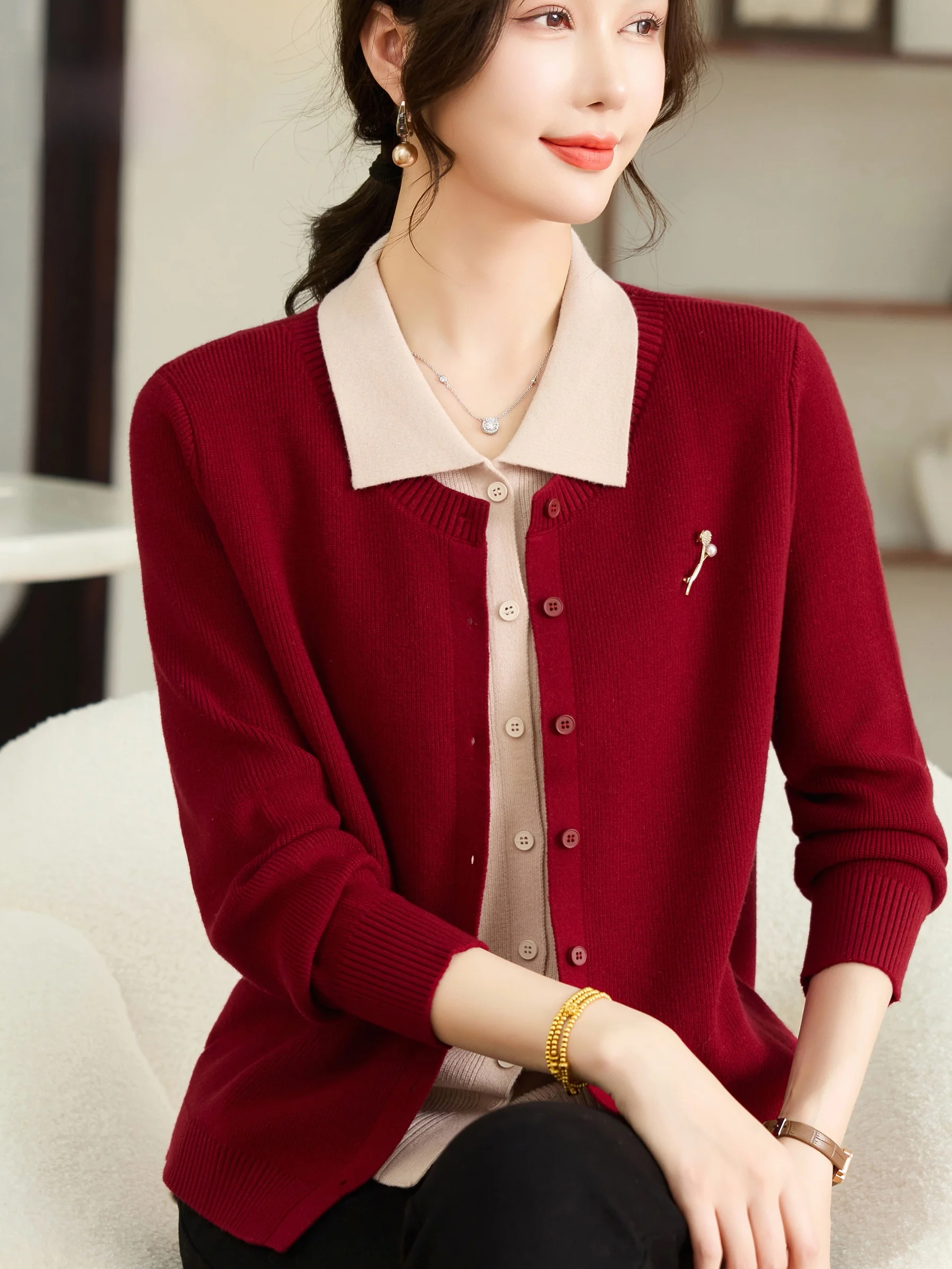 

Spring New Sle Knitted irt Coat for Middle-Aged And ly Women Faionable Button Sweater Outerwear Fake Two-Piece
