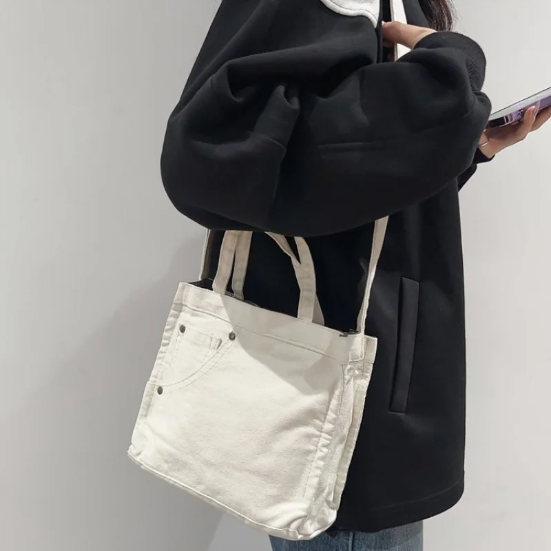 

Элегантная женская большая сумка - женская кожаная сумка известного дизайнера в классическом стиле с застежкой-молнией