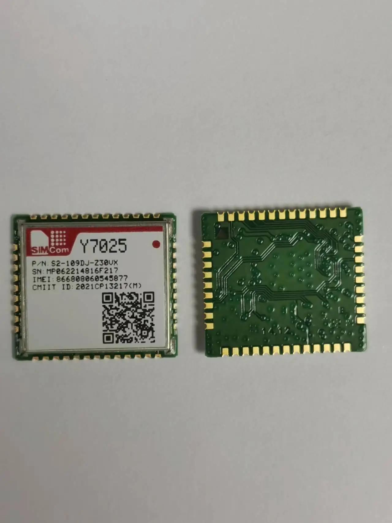 Y7025 SIMCOM LCC+LGA  Module