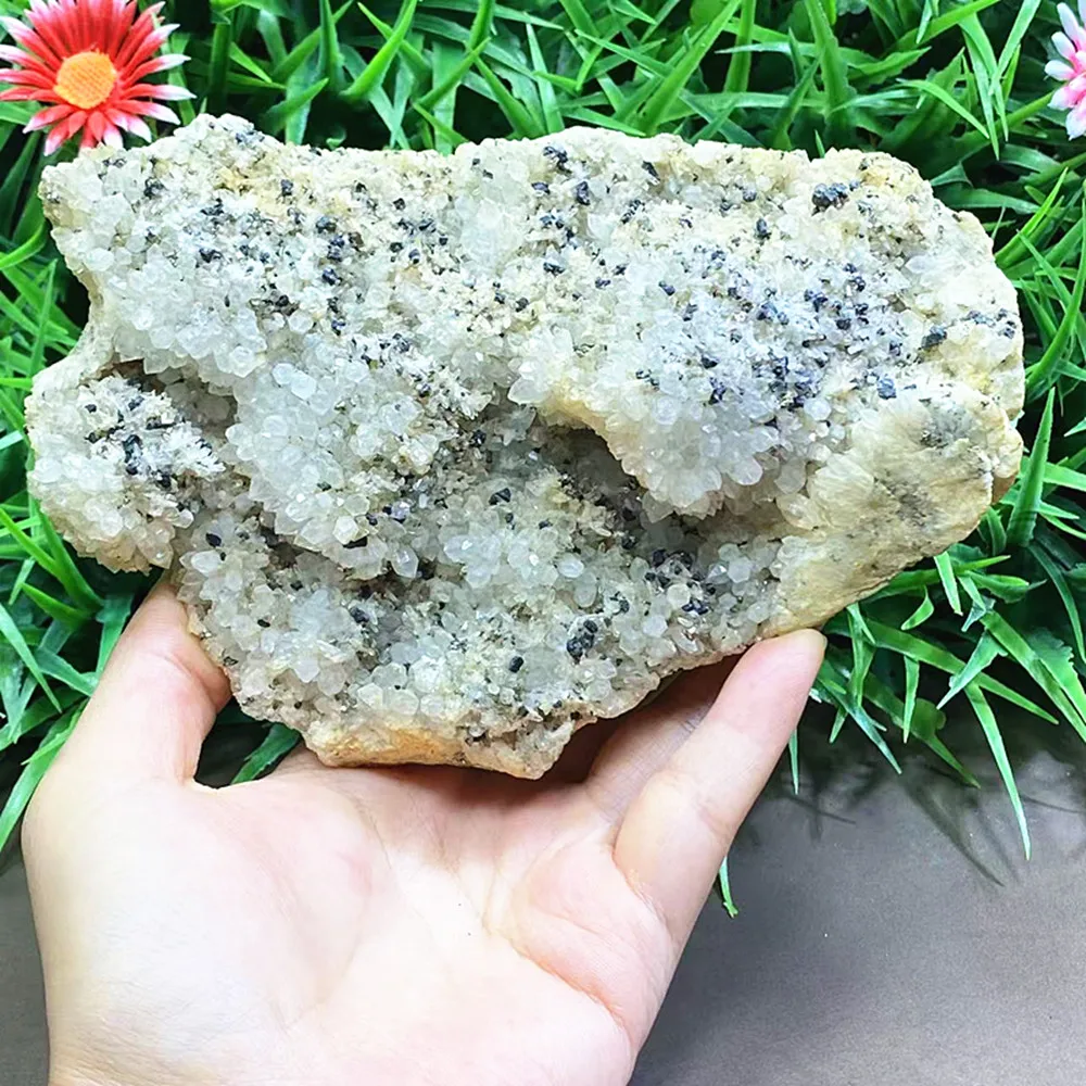 Natural quartz crystal, white crystal cluster with beryl. Home decoration, ornaments, therapy, chakras.